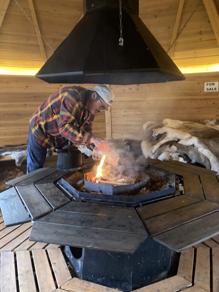 Norvegia in camper: Duottar Camping, Lavvo